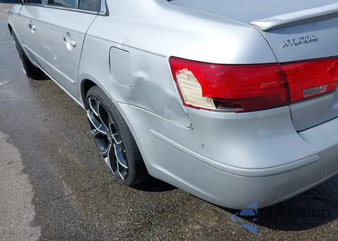 2010 Hyundai Sonata Se z USA, uszkodzony, nr VIN 5NPEU4AC2AH620721